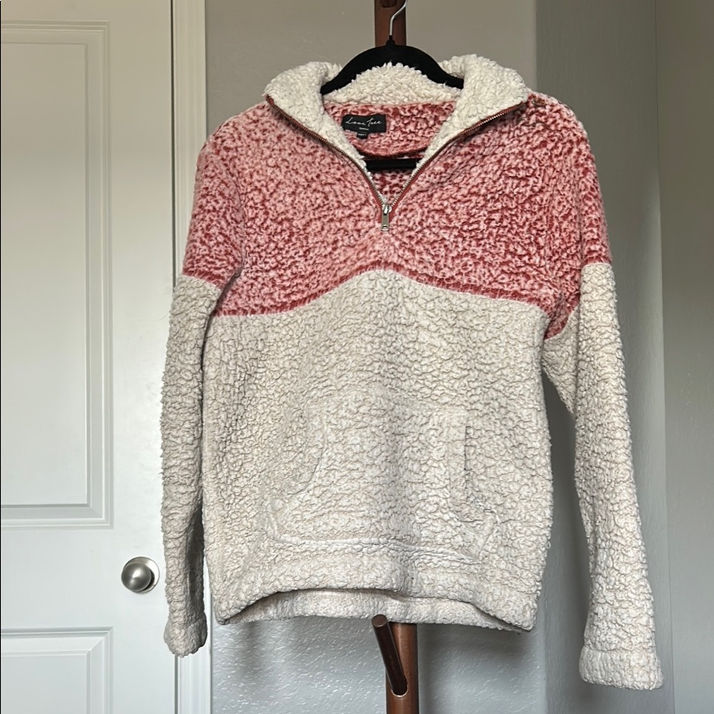 Women’s Love Tree Cozy Pink and Cream Sherpa Pullover Size Small |D103